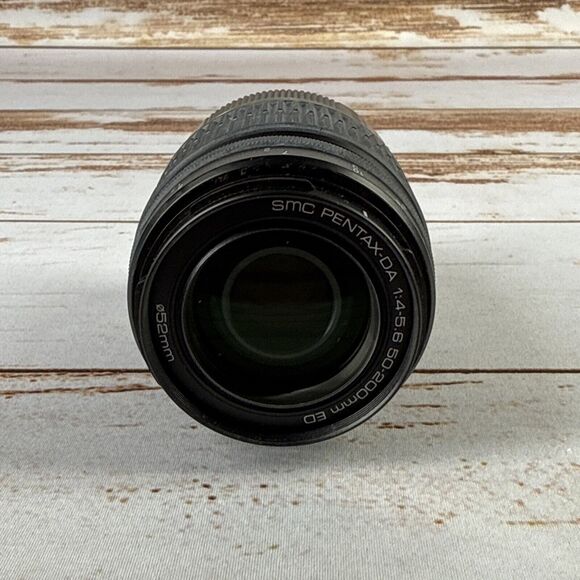 SMC PENTAX-DA 50-200mm F/4-5.6 ED Zoom Lens - Picture 1 of 5